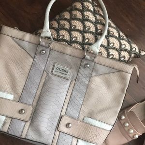 Blush Guess purse